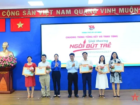 Thành đoàn TP Hồ Chí Minh trao 32 giải thưởng Ngòi bút trẻ năm 2023