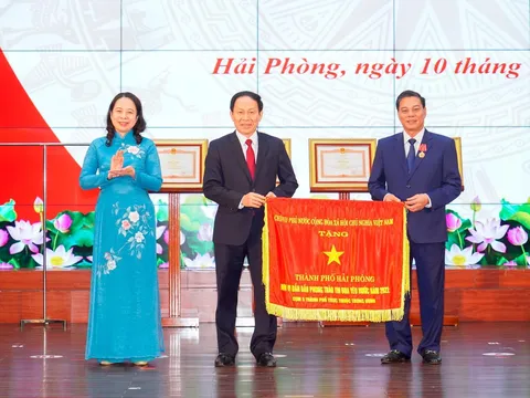 Phó Chủ tịch nước Võ Thị Ánh Xuân trao thưởng cấp Nhà nước tại Hải Phòng
