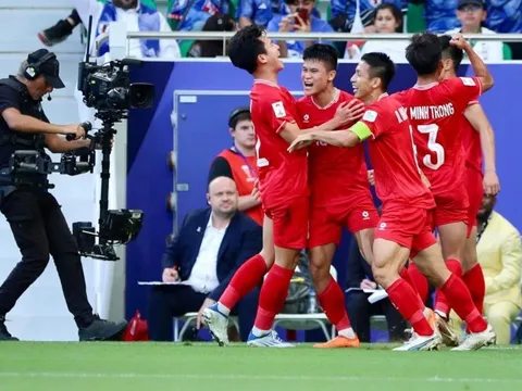 AFC ấn tượng với màn trình diễn của đội tuyển Việt Nam trước Nhật Bản