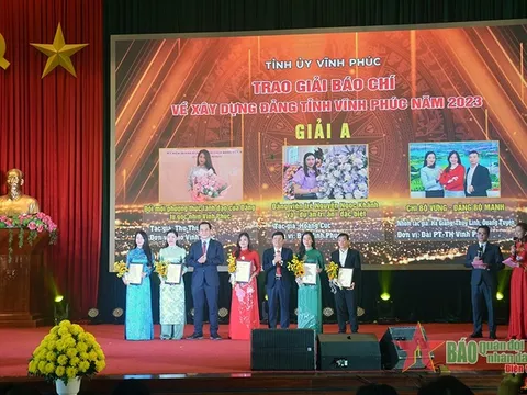 Trao Giải báo chí về xây dựng Đảng tỉnh Vĩnh Phúc năm 2023