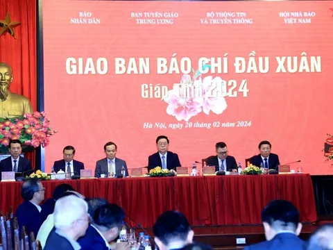 Quyết tâm cao độ để xây dựng nền báo chí chuyên nghiệp, nhân văn và hiện đại