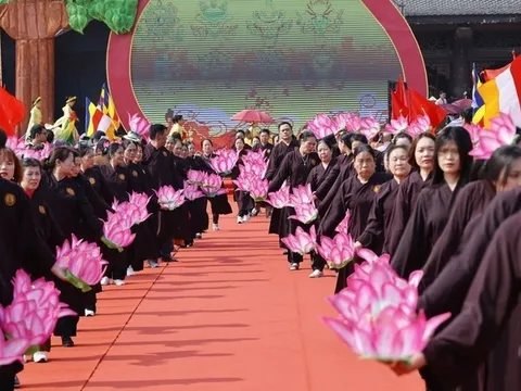 Phó chủ tịch nước Võ Thị Ánh Xuân dự lễ khai hội chùa Tam Chúc