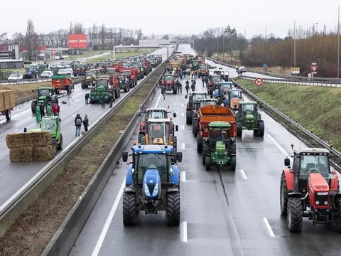 Hàng loạt nước EU đương đầu với làn sóng biểu tình mới của nông dân
