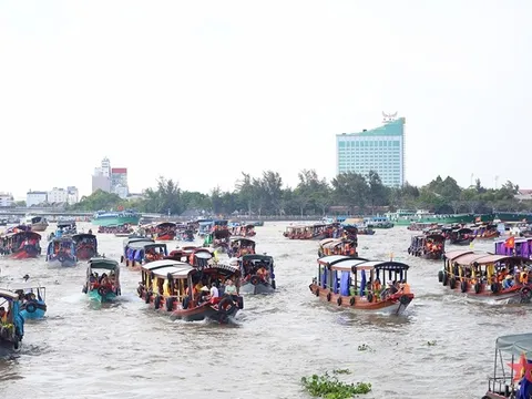 Độc đáo Lễ hội Cầu an trên sông Cần Thơ