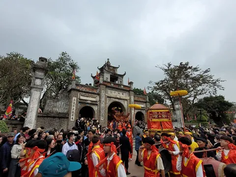 Lễ hội xuân bớt lộn xộn hơn