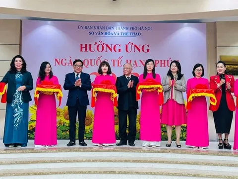 Trưng bày gần 400 tư liệu và nói chuyện chuyên đề hưởng ứng Ngày Quốc tế hạnh phúc