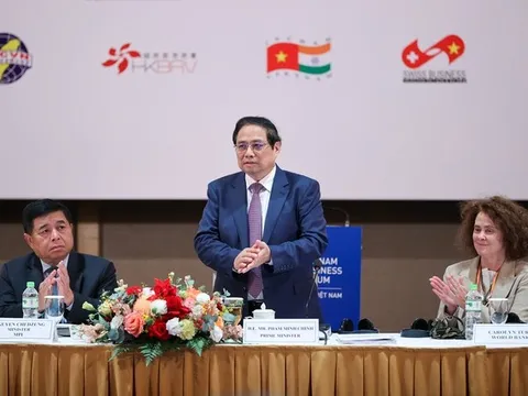 Thủ tướng gặp mặt cộng đồng doanh nghiệp FDI và dự Diễn đàn Doanh nghiệp Việt Nam