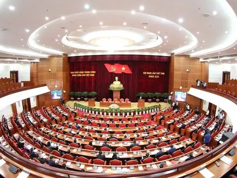 Ban Chấp hành Trung ương Đảng đồng ý để đồng chí Võ Văn Thưởng thôi giữ các chức vụ