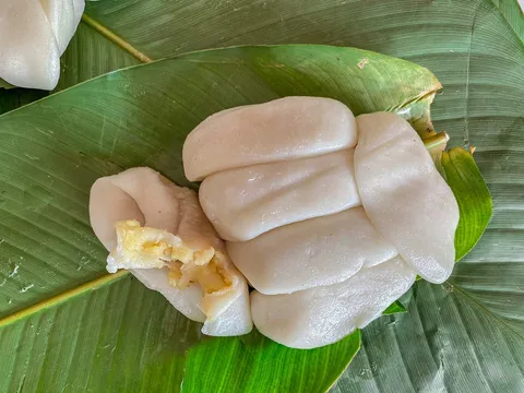 Đặc sản nổi tiếng “Bánh dầy Quán Gánh”, có gì đặc biệt?