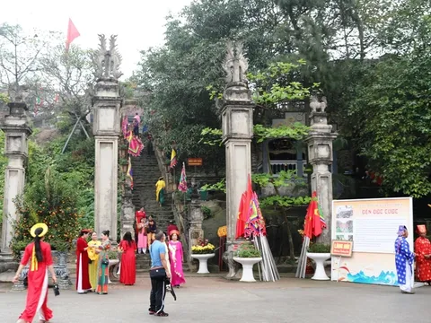 Lễ hội Cầu phúc-Đền Độc Cước ở Sầm Sơn
