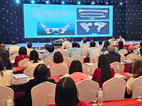 Thanh Hóa: Xây dựng hồ sơ đề cử Di sản thế giới hang Con Moong