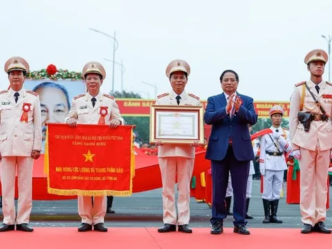 Phát biểu của Thủ tướng tại lễ kỷ niệm 50 năm Ngày truyền thống lực lượng Cảnh sát cơ động