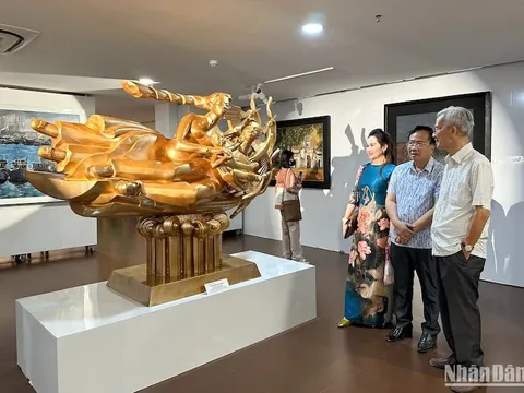 Lan tỏa giá trị mỹ thuật Đà Nẵng trong triển lãm “Nắng tháng 4”