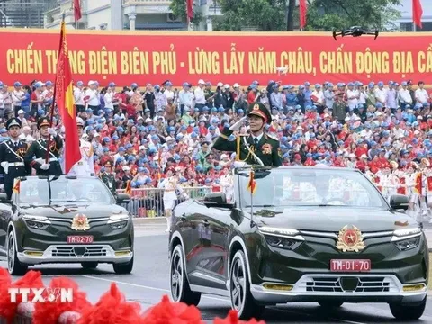 Lễ míttinh kỷ niệm 70 năm Chiến thắng Điện Biên Phủ: Viết tiếp những bản hùng ca