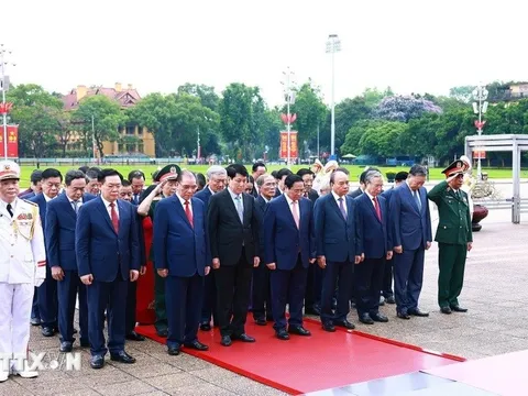 Lãnh đạo Đảng, Nhà nước viếng Chủ tịch Hồ Chí Minh nhân Ngày sinh của Người