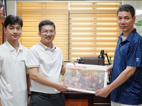 Tranh panorama “Chiến dịch Điện Biên Phủ” đến với người dân, học sinh và sinh viên tỉnh Nghệ An