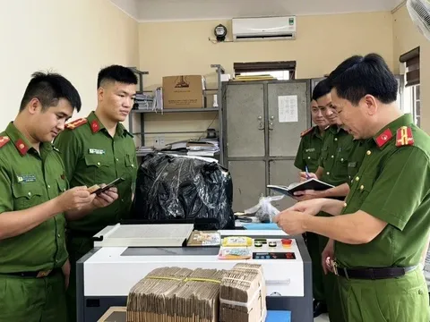 Triệt phá đường dây sản xuất giấy phép lái xe, đăng ký xe giả