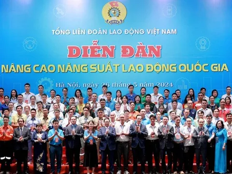 Thủ tướng Phạm Minh Chính: '3 đẩy mạnh, 3 tiên phong, 3 bứt phá' để góp phần thúc đẩy tăng năng suất lao động