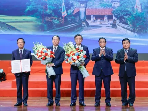 Thủ tướng chỉ rõ những 'tài sản vô giá' để Ninh Bình bứt phá, phát triển nhanh, bền vững