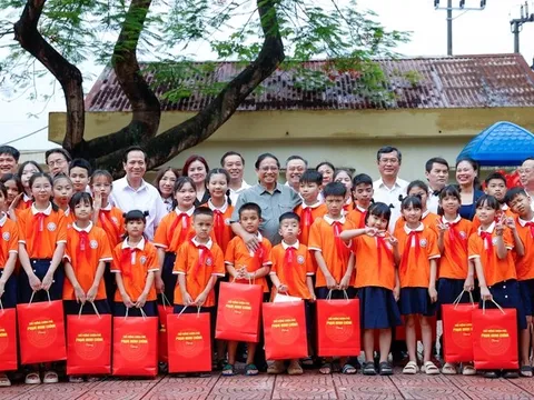Thủ tướng: Đầu tư cho trẻ em là đầu tư cho tương lai của đất nước, cho sự phát triển nhanh, bền vững, lâu dài, hiệu quả cao