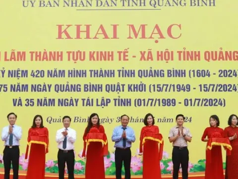 Khai mạc triển lãm thành tựu kinh tế-xã hội "Quảng Bình-Hào khí 420 năm"