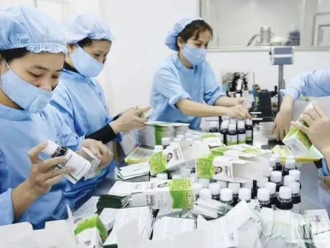 Hướng đến mục tiêu bảo đảm người dân được tiếp cận thuốc chất lượng, kịp thời, giá hợp lý