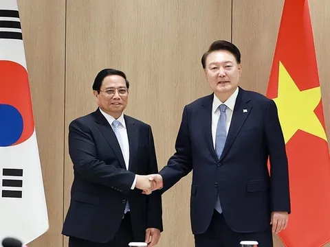 Tổng thống Hàn Quốc khẳng định hỗ trợ Việt Nam về bán dẫn, công nghiệp văn hóa