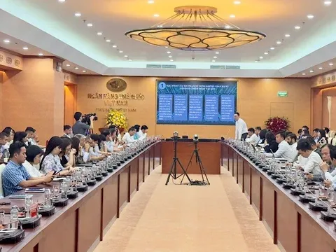 Bảo vệ khách hàng sử dụng dịch vụ ngân hàng qua xác thực sinh trắc học