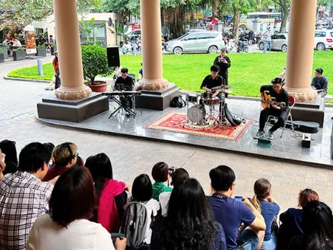 Khi âm nhạc hòa quyện cùng mỹ thuật