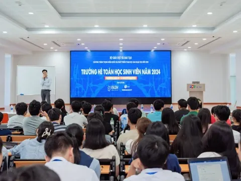Khai mạc Trường hè Toán học sinh viên 2024
