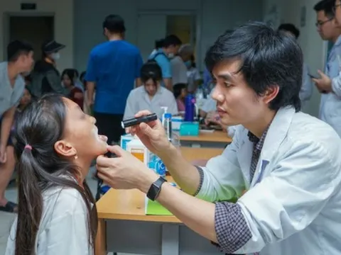 Tìm lại nụ cười cho trẻ mắc dị tật khe hở môi, vòm miệng