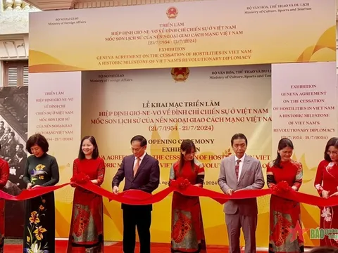Khai mạc triển lãm Hiệp định Geneva về đình chỉ chiến sự ở Việt Nam