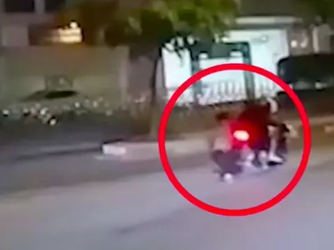 TP. Hồ Chí Minh: Truy tìm 2 đối tượng giật điện thoại, kéo lê nạn nhân trên đường