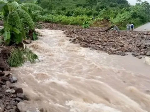 Mưa lớn ở Bắc Bộ còn kéo dài đến đêm 31/7