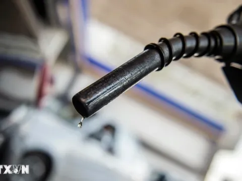 Giá dầu xuống mức thấp nhất 7 tuần do lo ngại nhu cầu ở Trung Quốc giảm