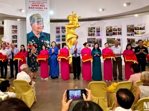 Triển lãm, ra mắt sách ảnh "70 năm Chiến thắng Điện Biên Phủ - Vang mãi bản hùng ca"