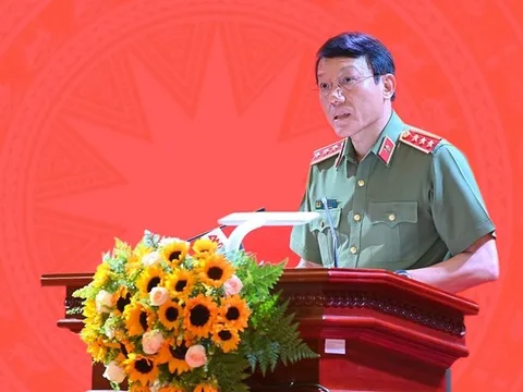 Trung ương Đảng bầu bổ sung 1 Uỷ viên Bộ Chính trị và 3 Uỷ viên Ban Bí thư