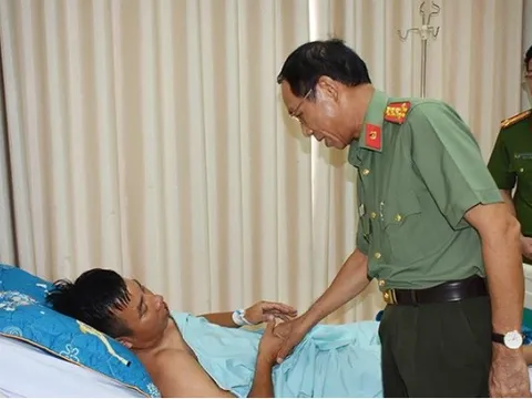 Bắt đối tượng cầm mã tấu chém thiếu tá công an trọng thương