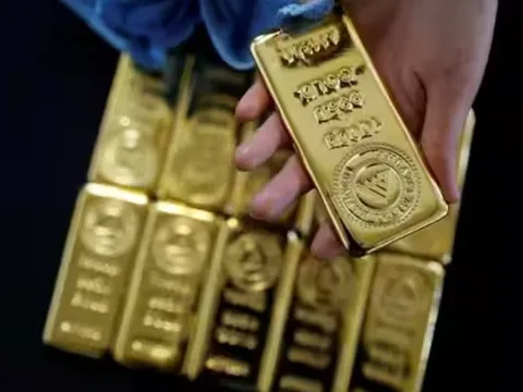 Giá vàng ngày 21/8: Thế giới liên tiếp lập kỷ lục mới