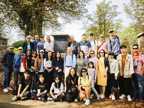 Thăm di tích Chủ tịch Hồ Chí Minh tại TP. Moritzburg (CHLB Đức)