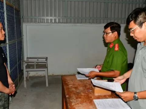 Xâm nhập trái phép vào điện thoại của người khác để trục lợi