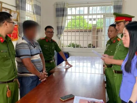 Khởi tố, bắt tạm giam các đối tượng tháo thiết bị giám sát hành trình tàu cá