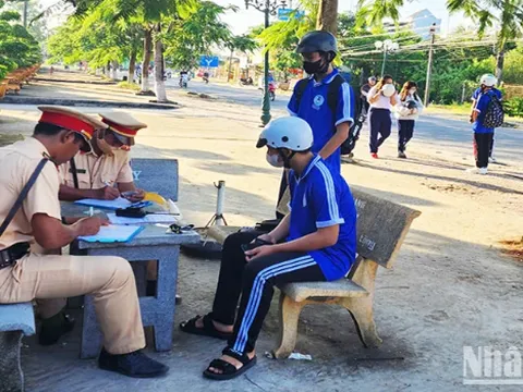 Sóc Trăng mở cao điểm bảo đảm trật tự, an toàn giao thông trong học sinh