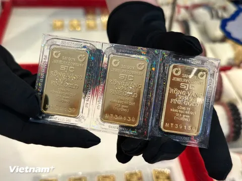 Vàng miếng SJC bất ngờ điều chỉnh tăng giá tới 500.000 đồng