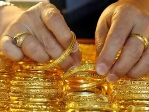 Giá vàng nhẫn điều chỉnh tăng khoảng 300.000 đồng theo đà thế giới