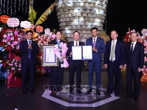 Tháp Thần nông tại Bắc Ninh được công nhận Kỷ lục thế giới