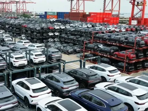 Lượng xe ô tô nhập khẩu vào Việt Nam tăng mạnh trong 9 tháng