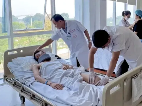 Nạn nhân bị lũ cuốn trôi và vùi lấp hồi sinh kỳ tích