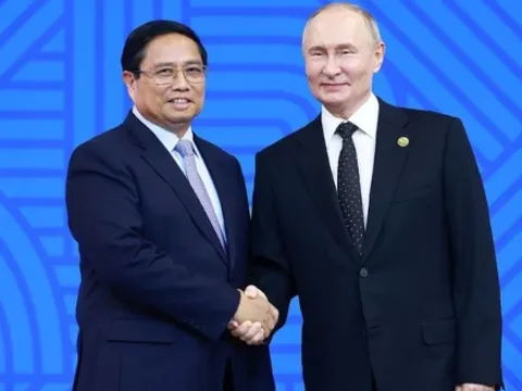 Thủ tướng dự lễ đón, chiêu đãi do Tổng thống Nga Vladimir Putin chủ trì