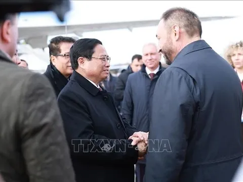 Thủ tướng Phạm Minh Chính gặp ngắn Tổng thống Kazakhstan, Tổng thống Turkmenistan và Thủ tướng Ethiopia